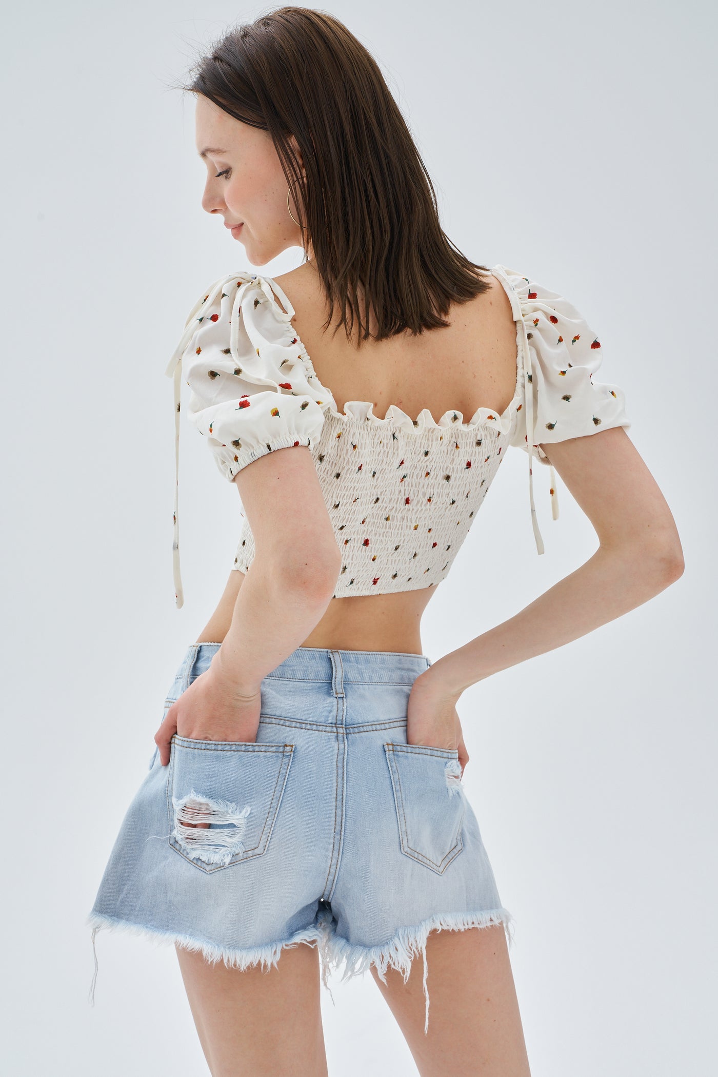 SWEETHEART SHIRRED FLORAL TOP