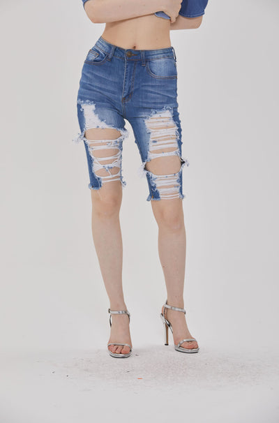 DESTROYED FRAYED CUT-OUT BERMUDA