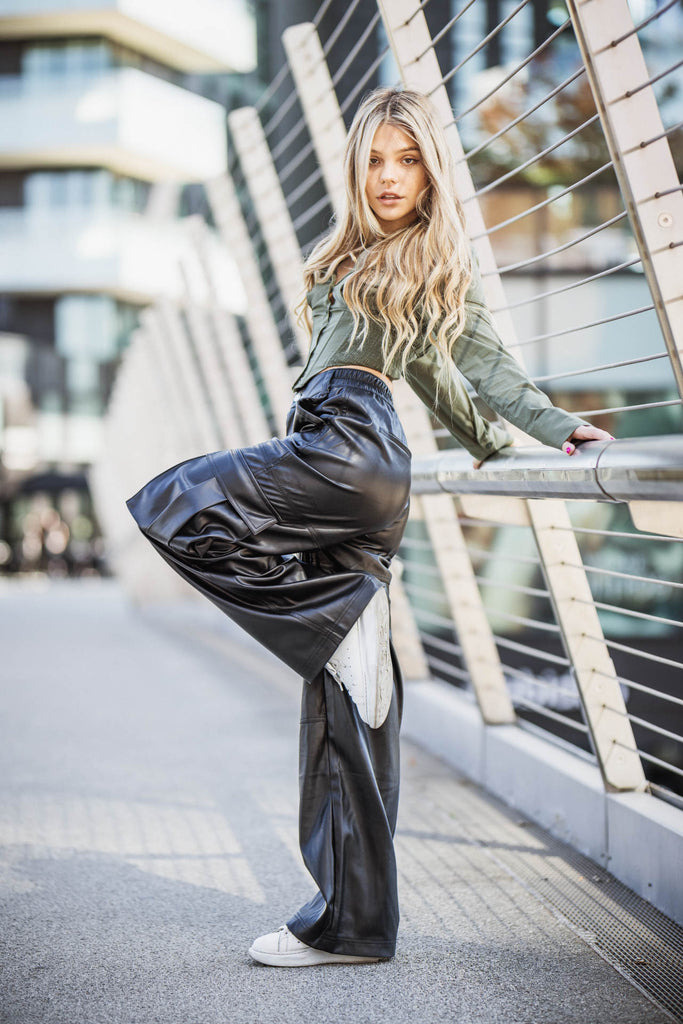 Leatherbaggypants_c_2_1024x102